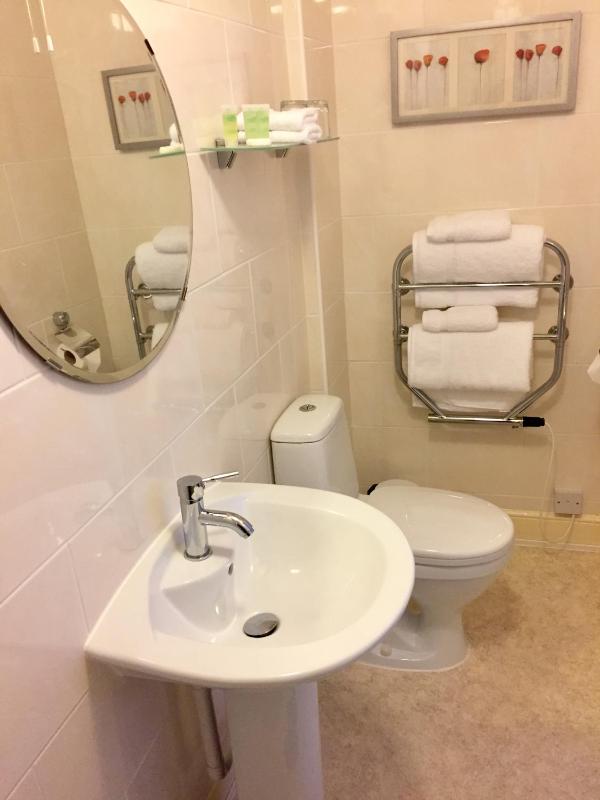 Budget Double Room image 2