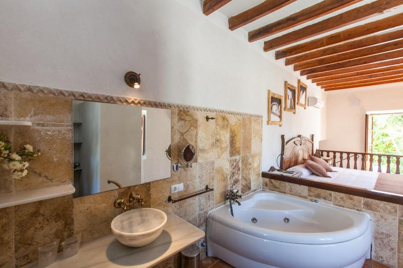 Superior Double or Twin Room image 2