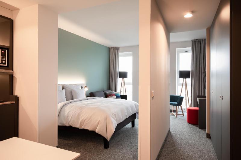 One-Bedroom Apartment image 3