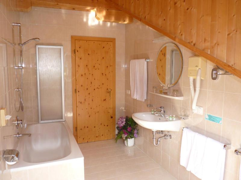 Single Room image 3