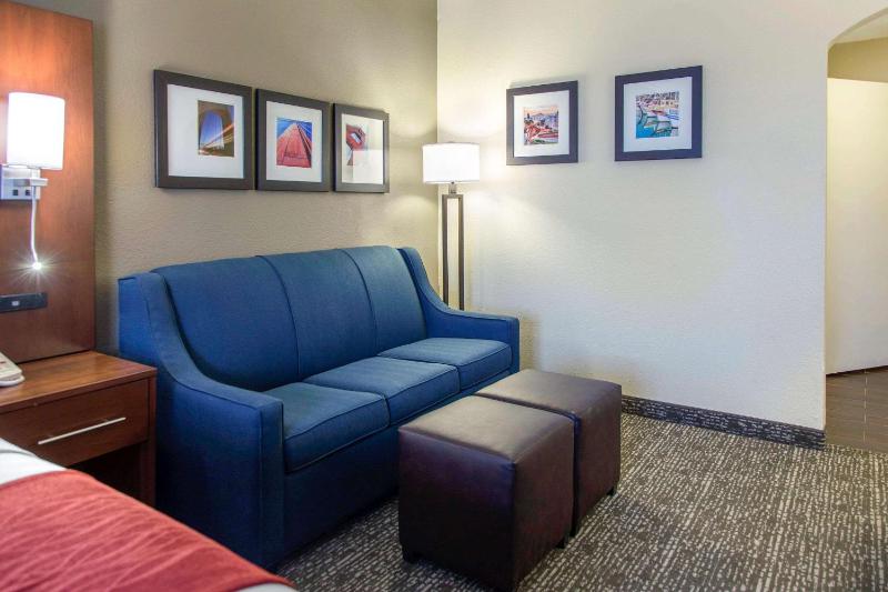 King Suite - Disability Access image 2