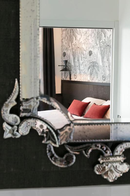 Timeless Room image 3