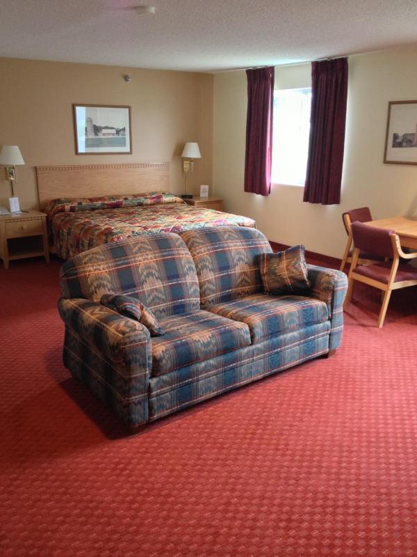 King Suite with Spa Bath image 2