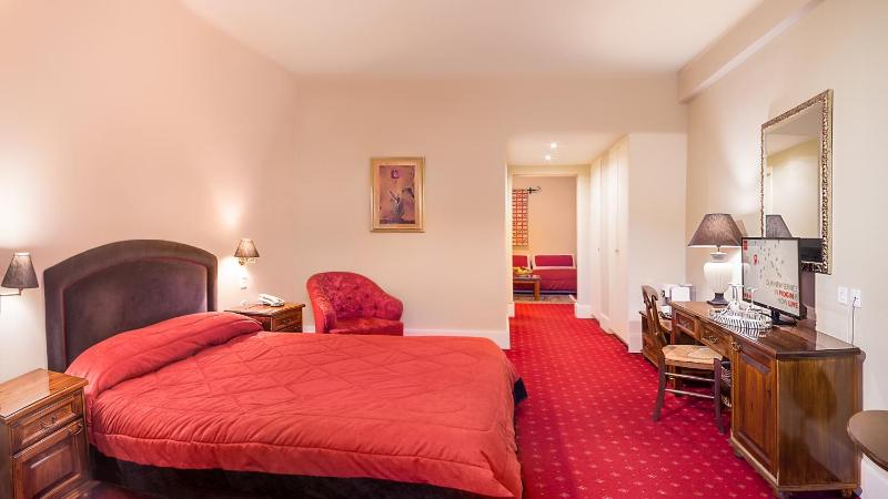 Grand Suite image 4