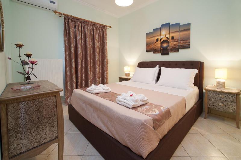 Madalena's Apartment - image 36