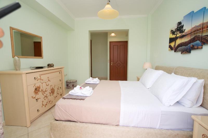 Madalena's Apartment - image 7
