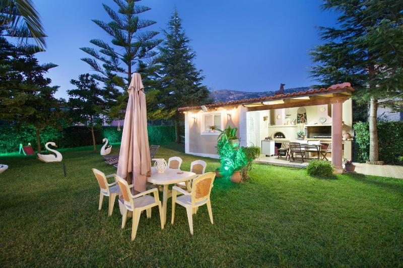 Madalena's Apartment - image 9