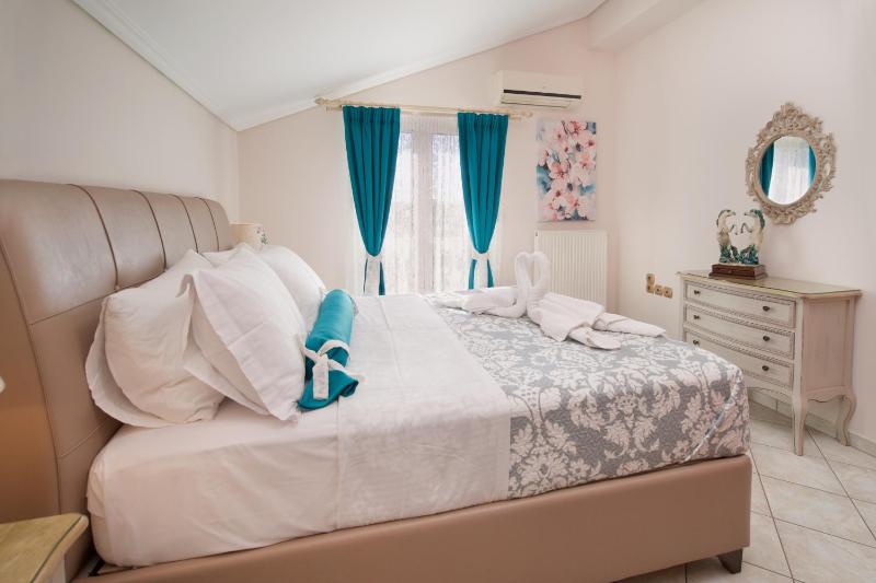 Madalena's Apartment - image 5