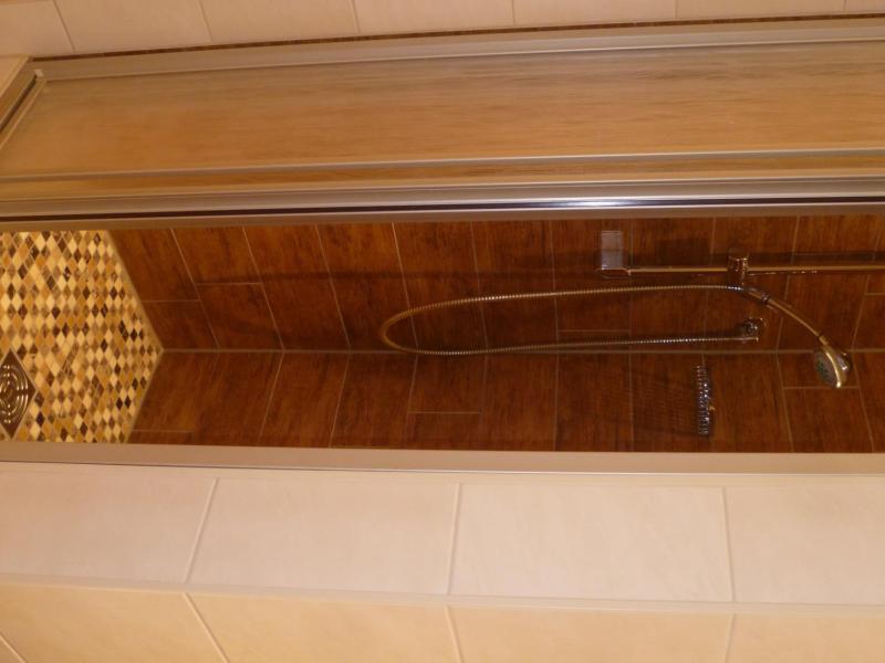 Suite (3 Adults) image 3