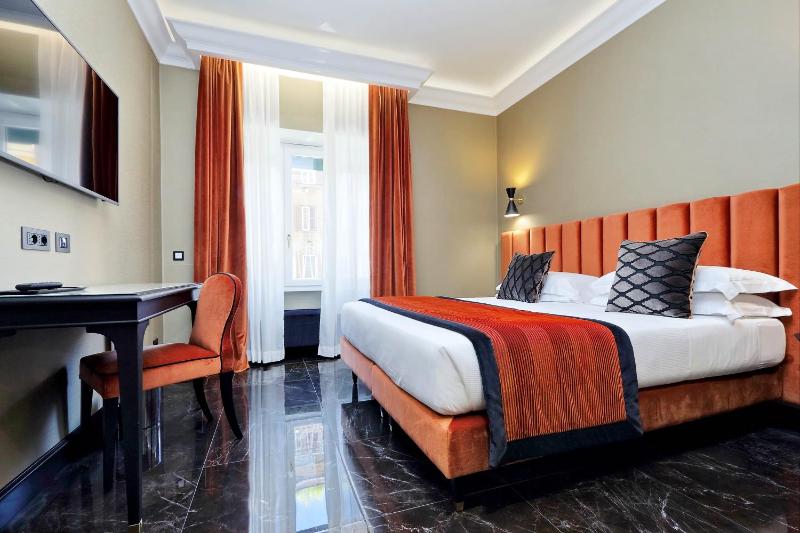 Double or Twin Room with Private Bathroom image 3