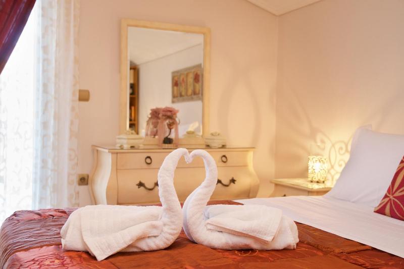 Madalena's Apartment - image 16