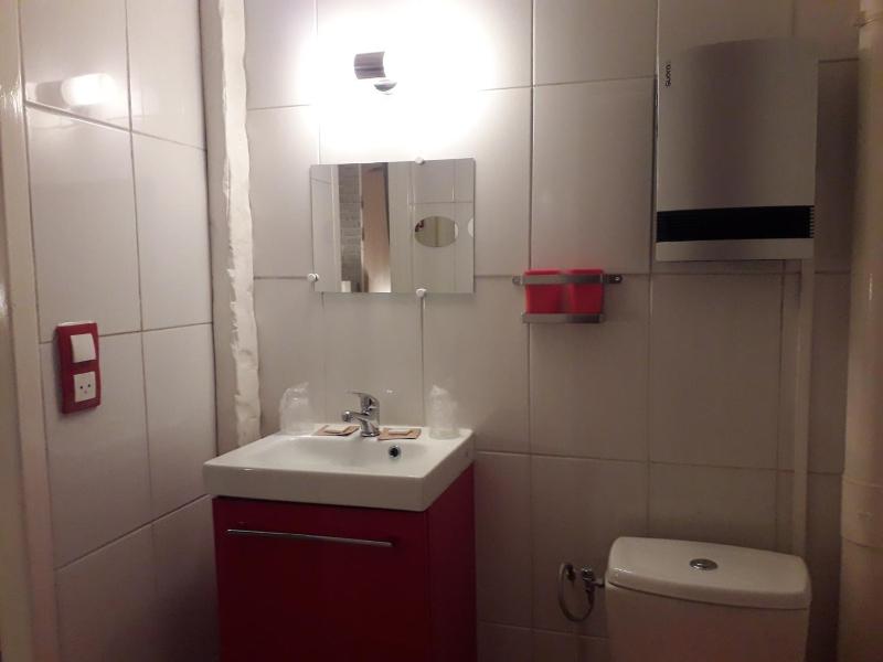 Standard Double Room image 3