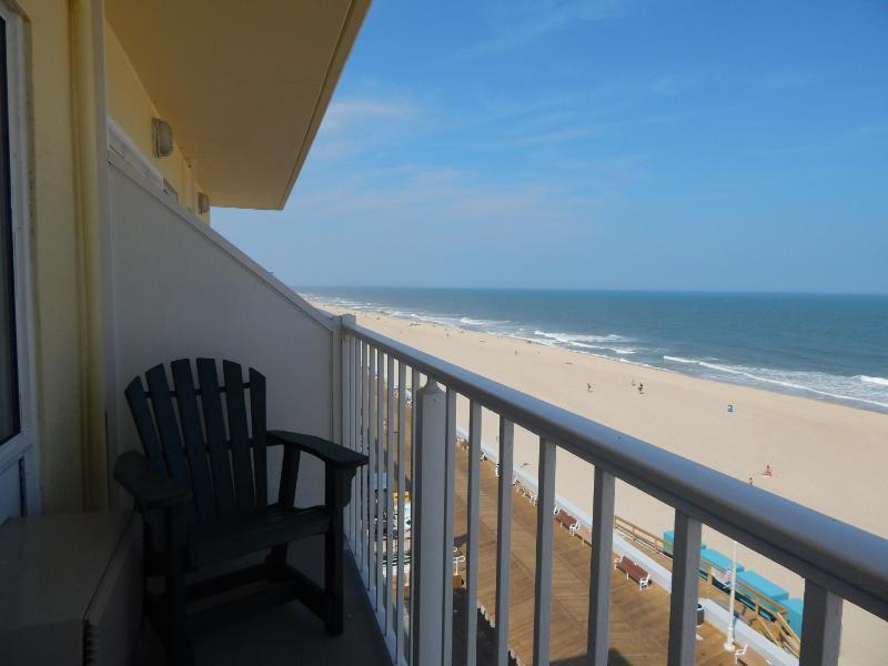 Oceanfront Room with Two Queen Beds - Non Smoking image 3