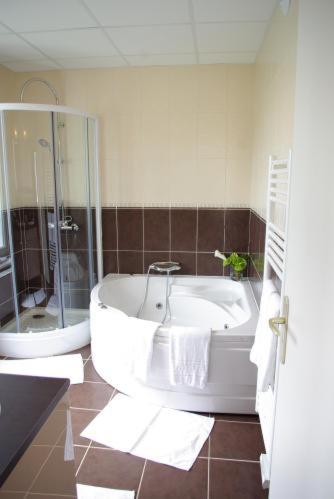 Suite image 3