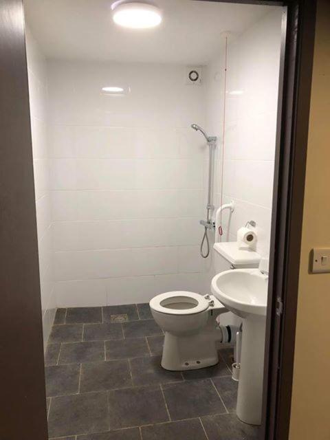 Double Room - Disability Access image 4