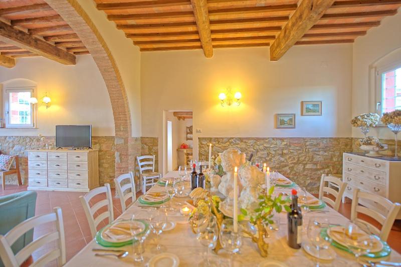 Villa image 1