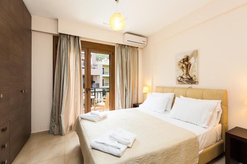Three-Bedroom Villa - 3 Levels image 3