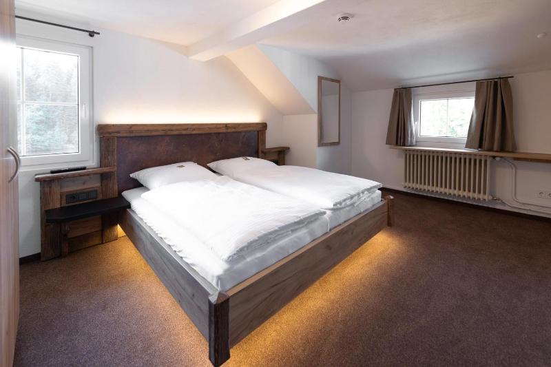 Double Room image 2