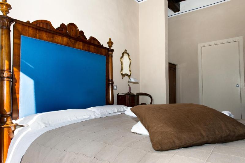 Double Room with Terrace image 2