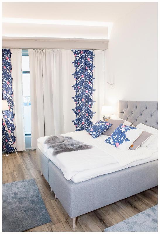 Deluxe Double Room image 2
