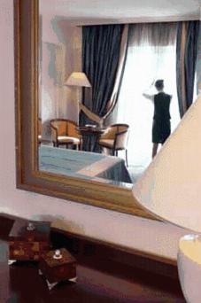 Deluxe Twin Room with Sea View image 1