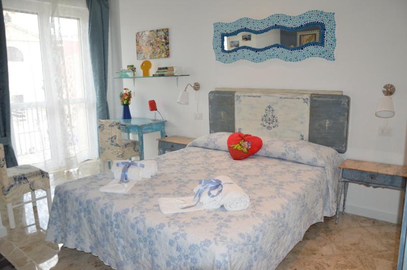 Standard Double Room image 3