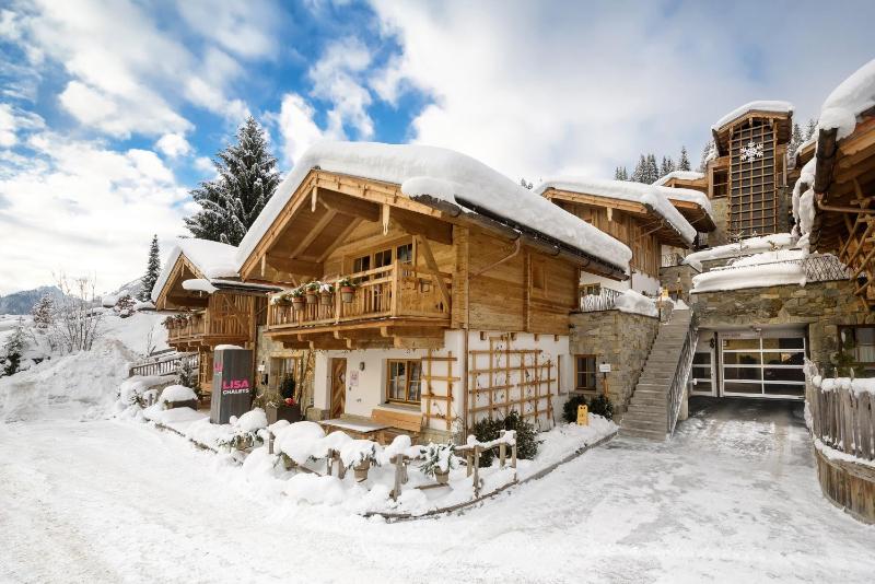 Two-Bedroom Chalet image 3