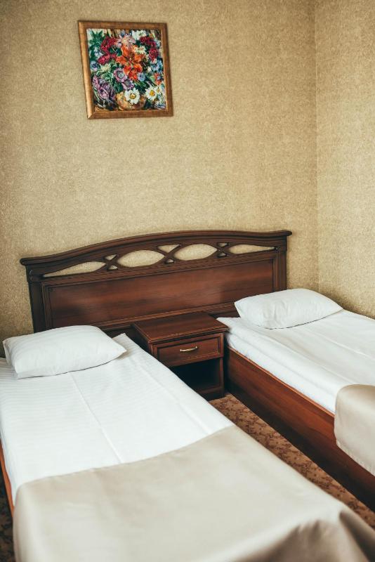 Double or Twin Room image 2