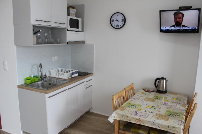 Studio with Balcony and Sea View image 1