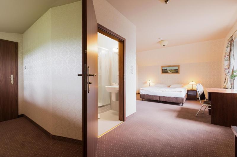 King Room image 4