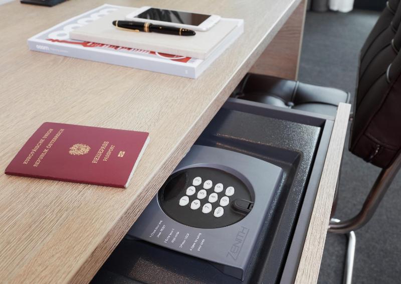 Business French Room image 2