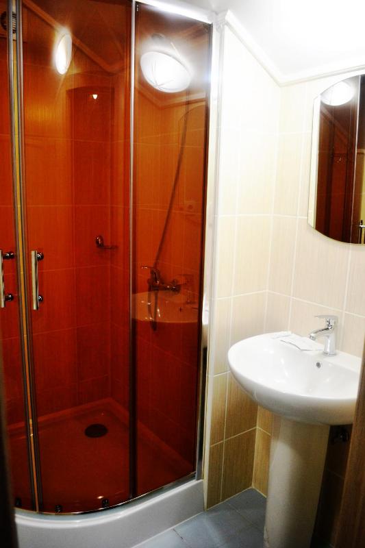 Two-Bedroom House image 4