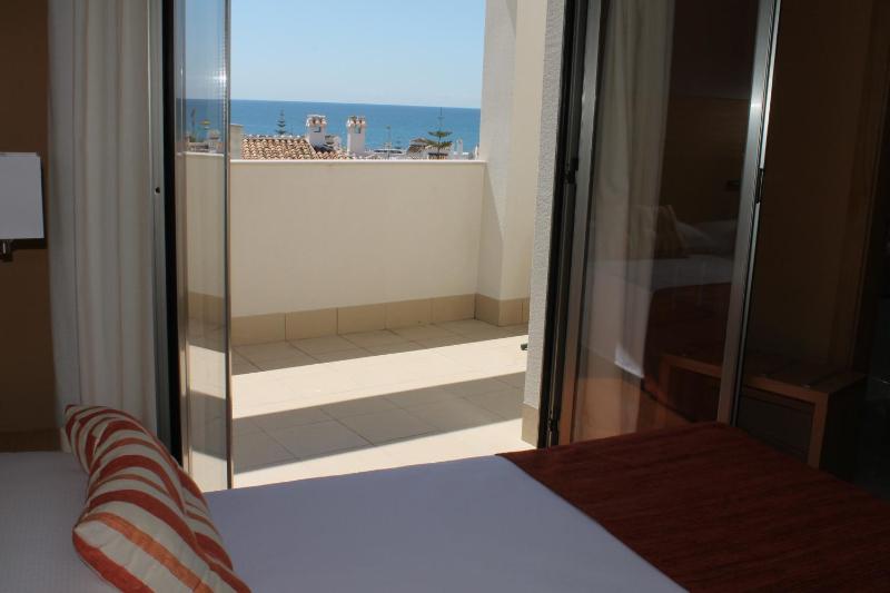 Hotel Carmen - image 3