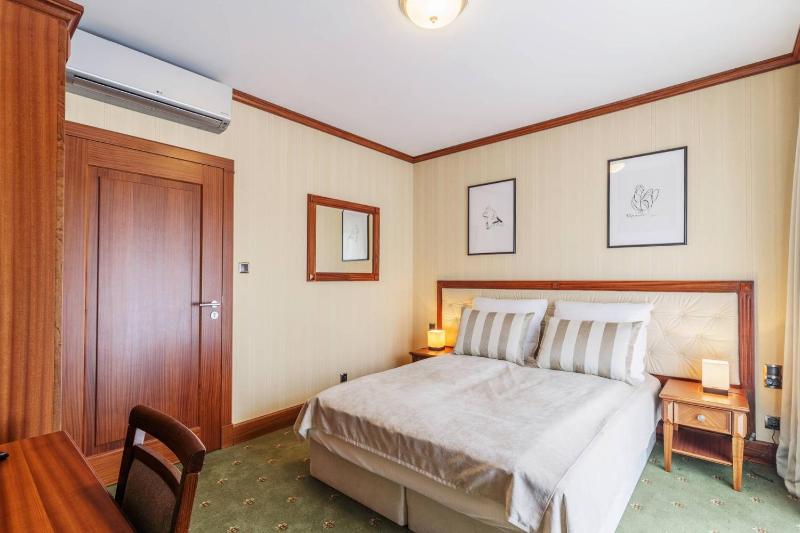 Prestige Apartment with Sauna by Grand Apartments - image 16