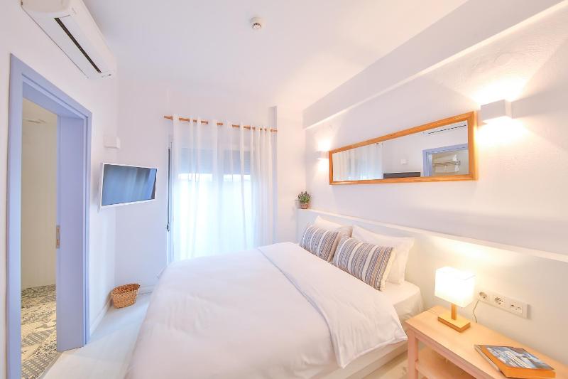 Dias Hotel - image 29