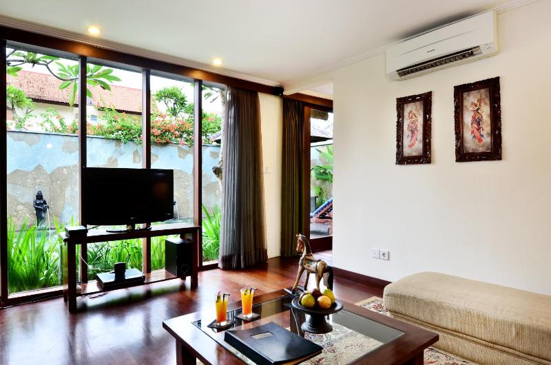 The Khayangan Dreams Villa Seminyak - image 21