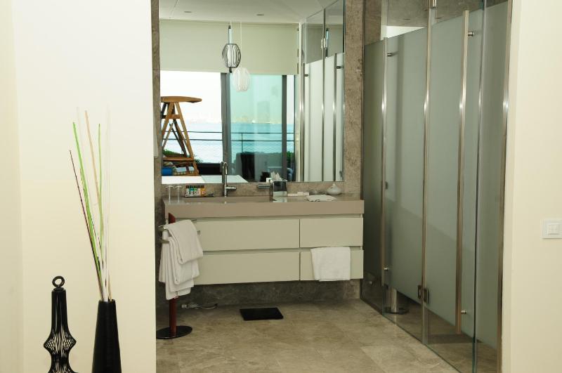 Ataköy Marina Park Hotel Residence - image 8