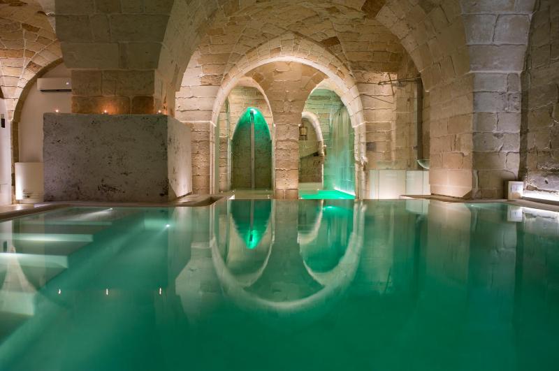 Suite with Private Pool image 2