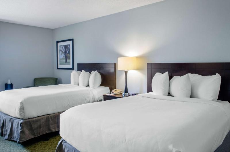 Double Room with Two Double Beds - Non-Smoking