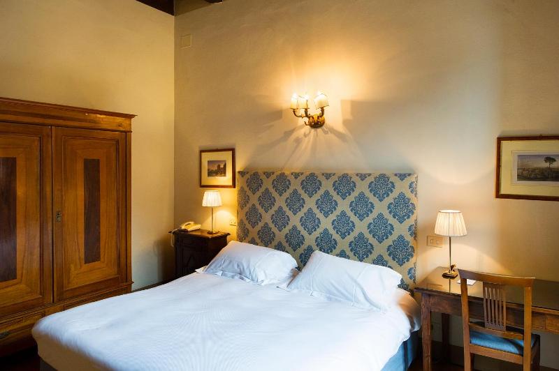 Superior Double Room with Garden View image 2