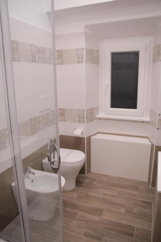 Triple Room with Private Bathroom image 2