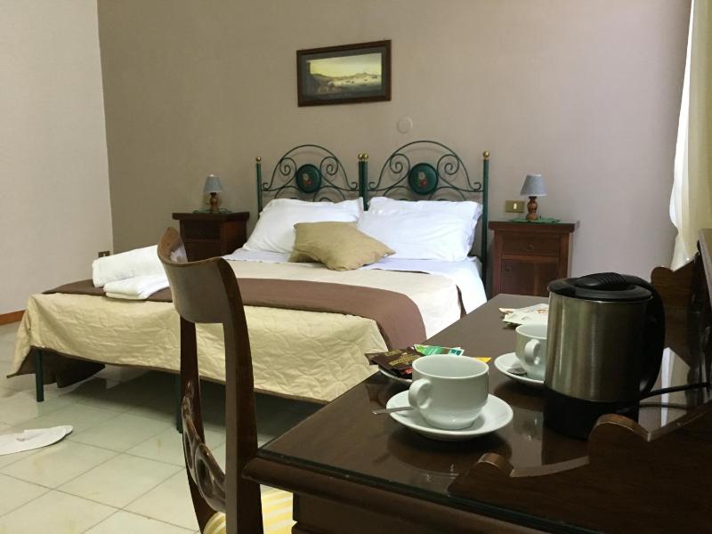 Double or Twin Room image 3