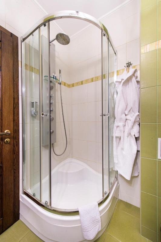Deluxe Double Room image 2