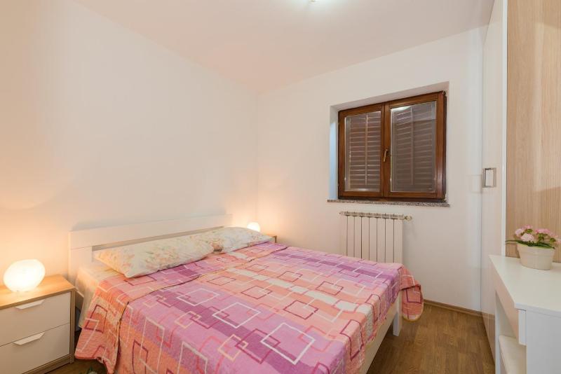 Apartment image 3