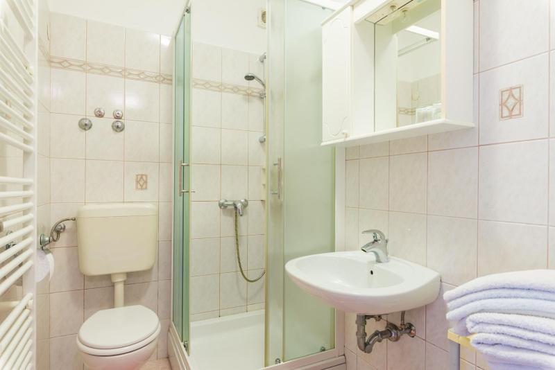 Apartment image 4