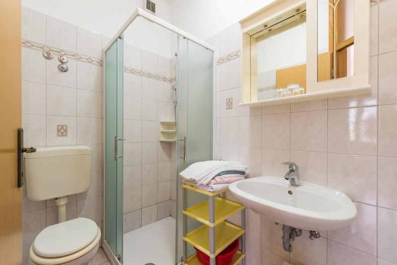 Apartment image 4