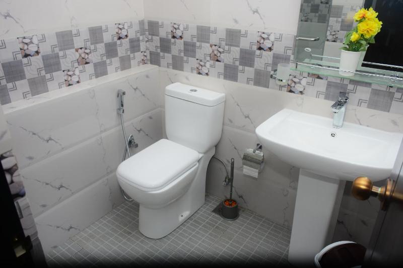 Shinic Holiday Inn - image 5