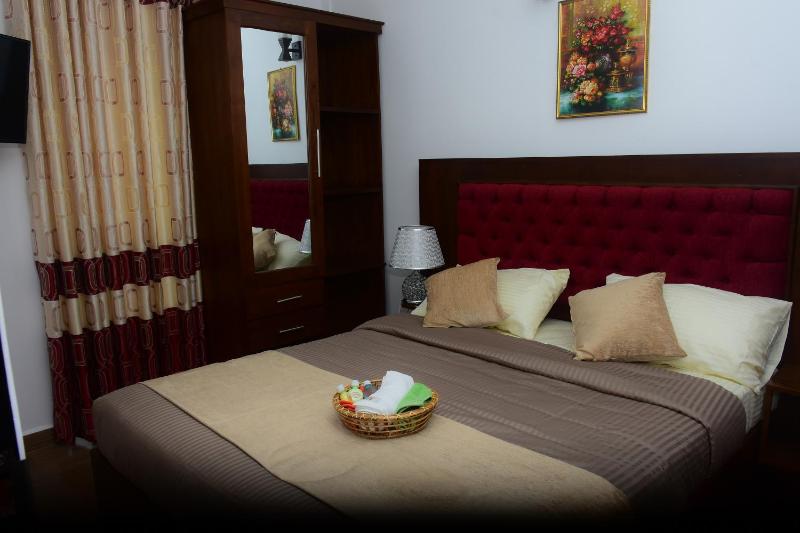 Shinic Holiday Inn - image 33