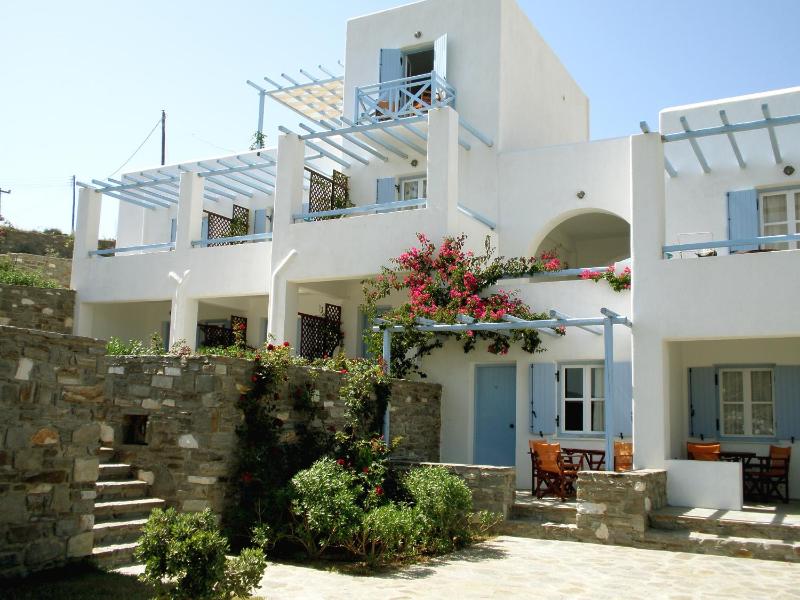 Paros Paradise Apartments - image 47