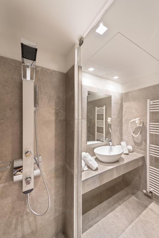 Double Room image 1